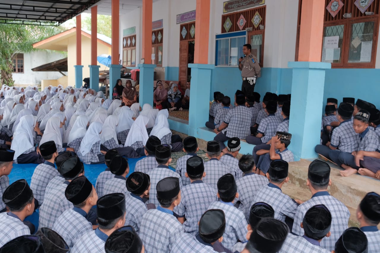 Polantas Sosialisasi Operasi Zebra Rencong ke SMP Matangkuli