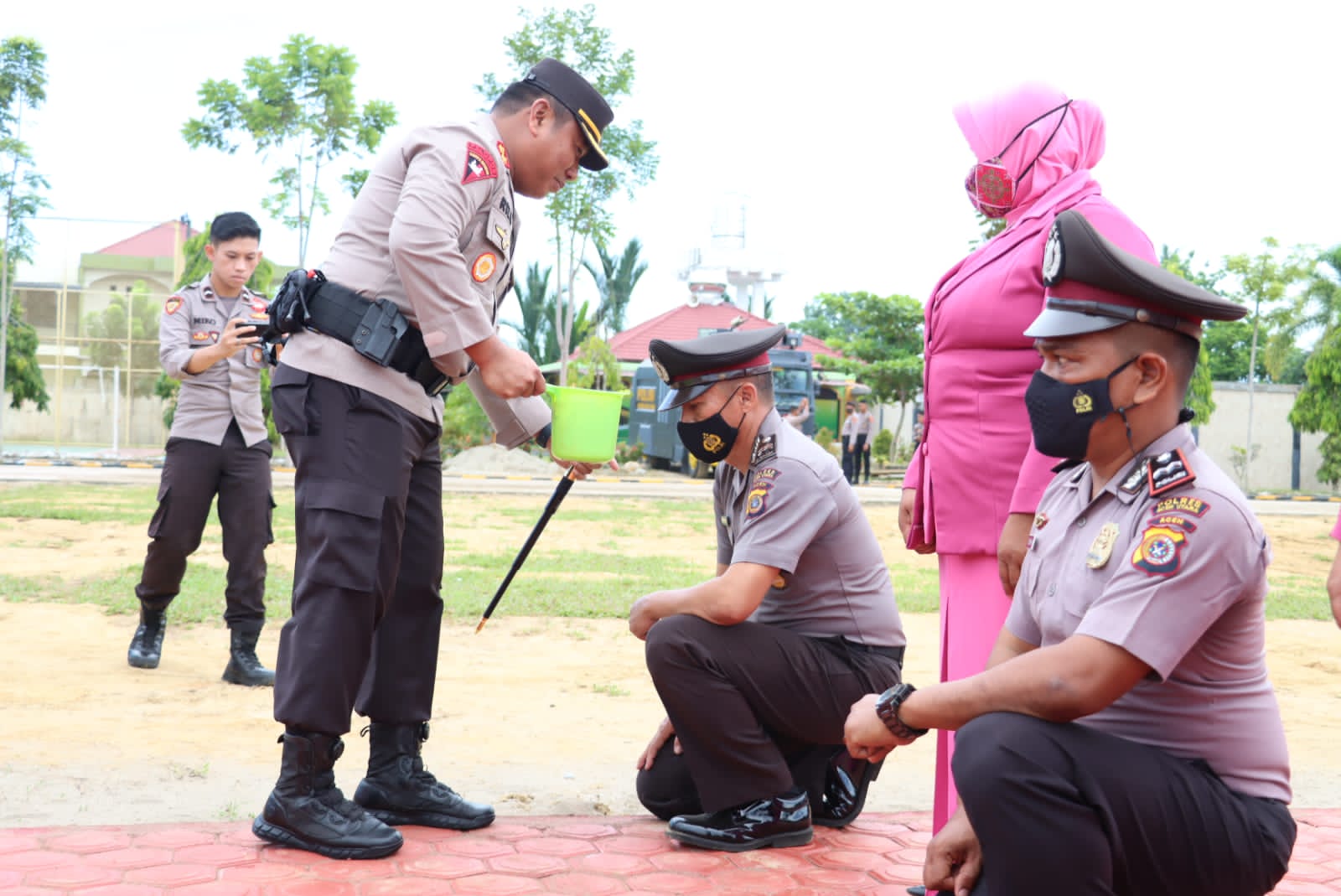 Dalam Suasana Hari Bhayangkara ke -76, Polres Aceh Utara Gelar Upacara Kenaikan Pangkat