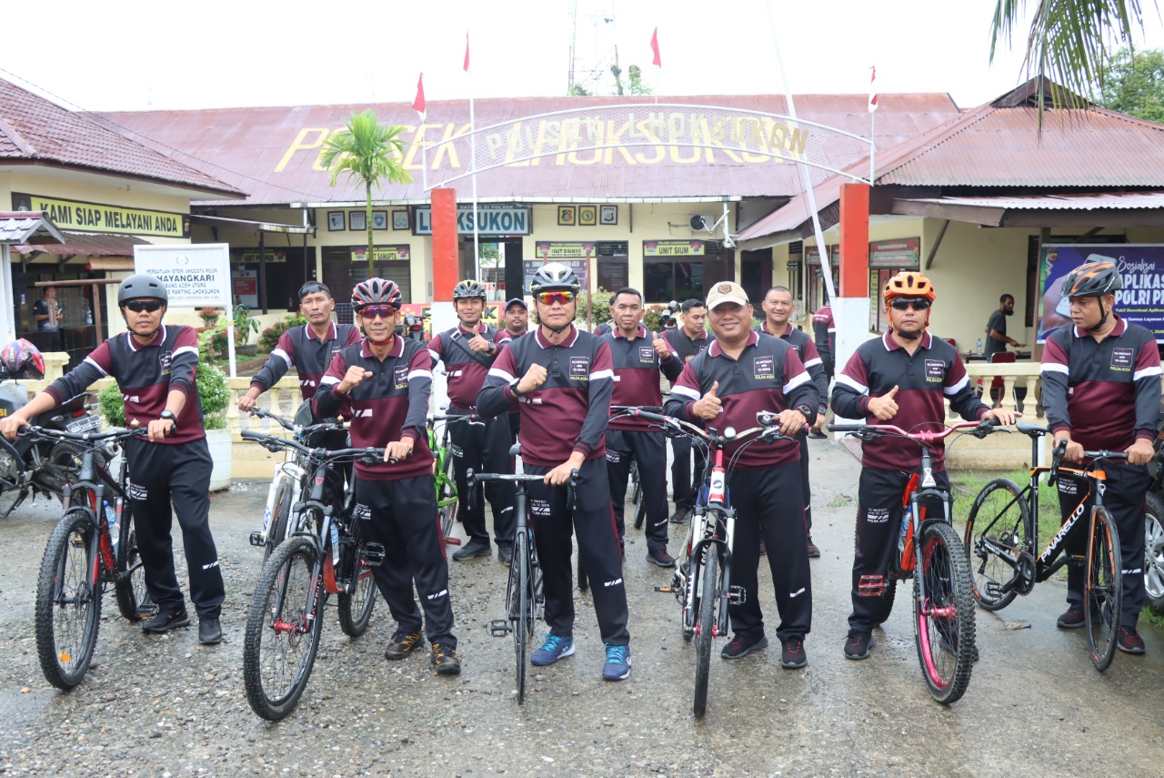“Jum’at Sehat” Kapolres Aceh Utara Ajak Personil Sepeda Santai